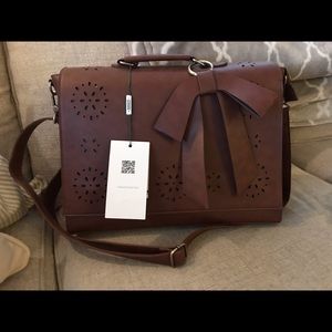 Laptop/Briefcase. Vintage Bown with bow